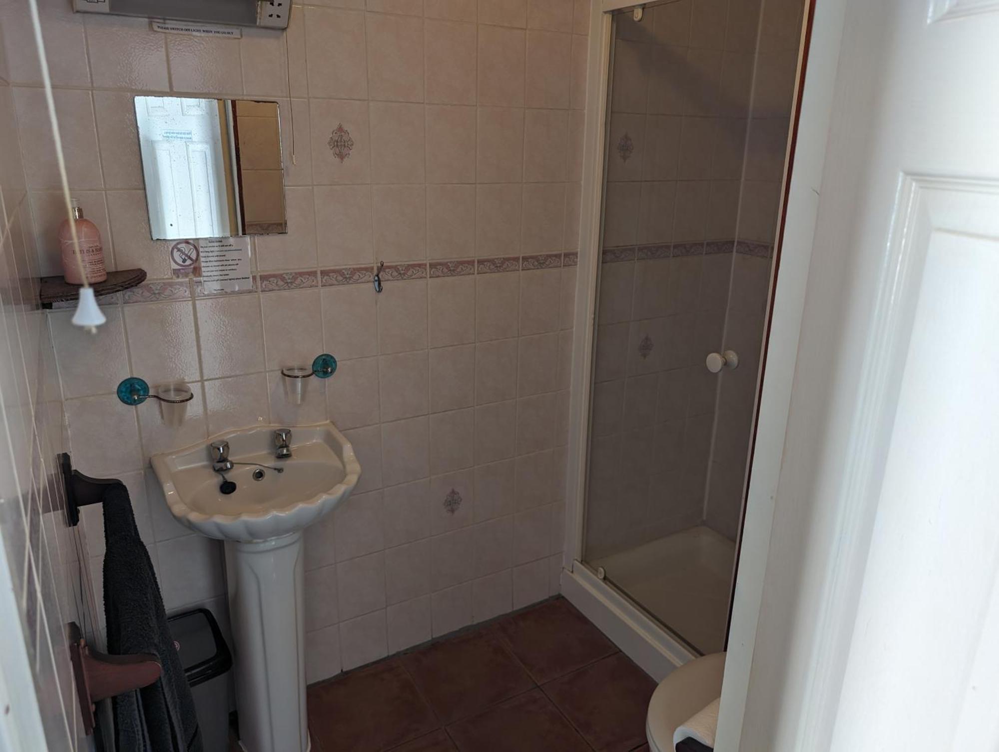 Wonky Towers Bed & Breakfast Blackpool Bagian luar foto